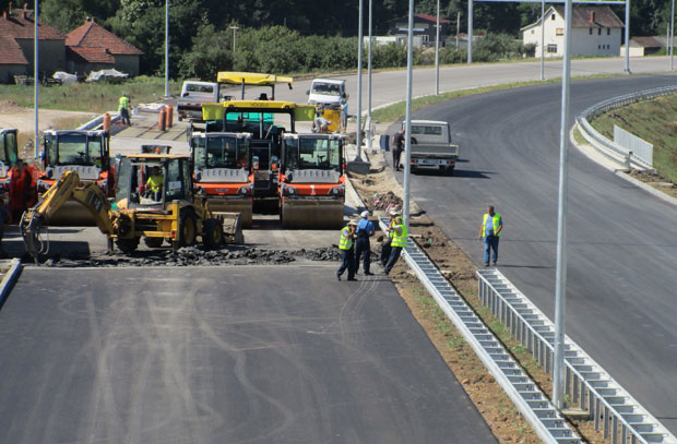 Горњем Милановцу приступница Коридору 11 тек 2019?! 